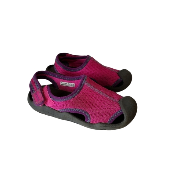 Crocs Magenta Swift water Sandal Size 10 - Picture 10 of 11